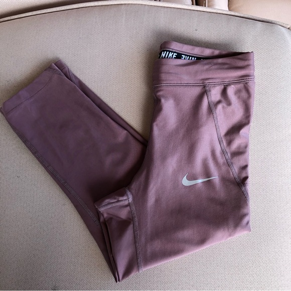Nike Dri-Fit Workout Dusty Rose Drawstring Side Pockets Capri Leggings XS - Picture 12 of 14